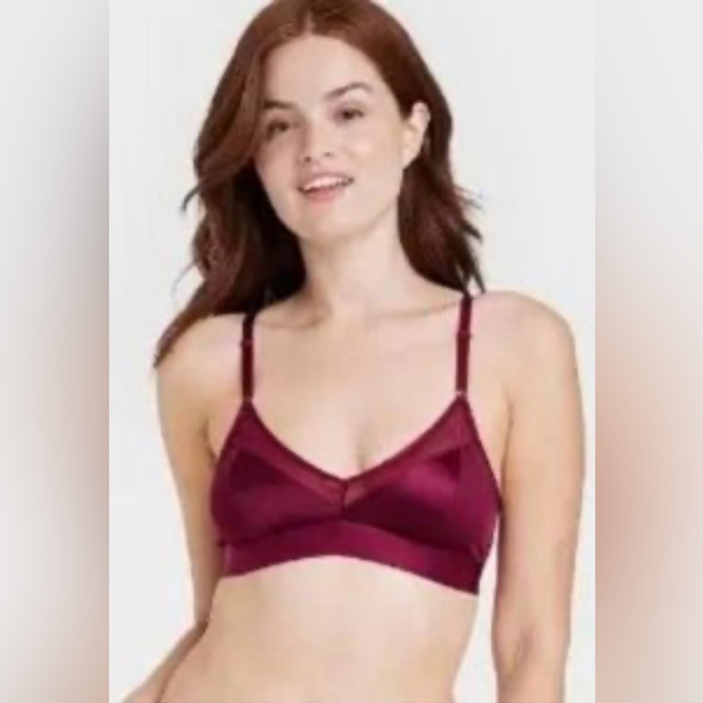 Auden Satin Wireless Bralette - Burgundy